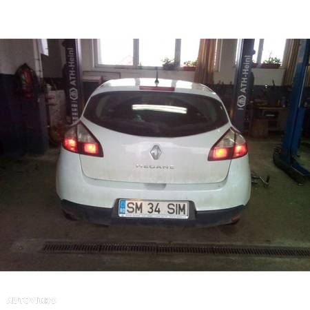 Carlig de remorcare pentru Renault MEGANE - 5usi. - sistem semidemontabil -cu suruburi  din 2009 - 12