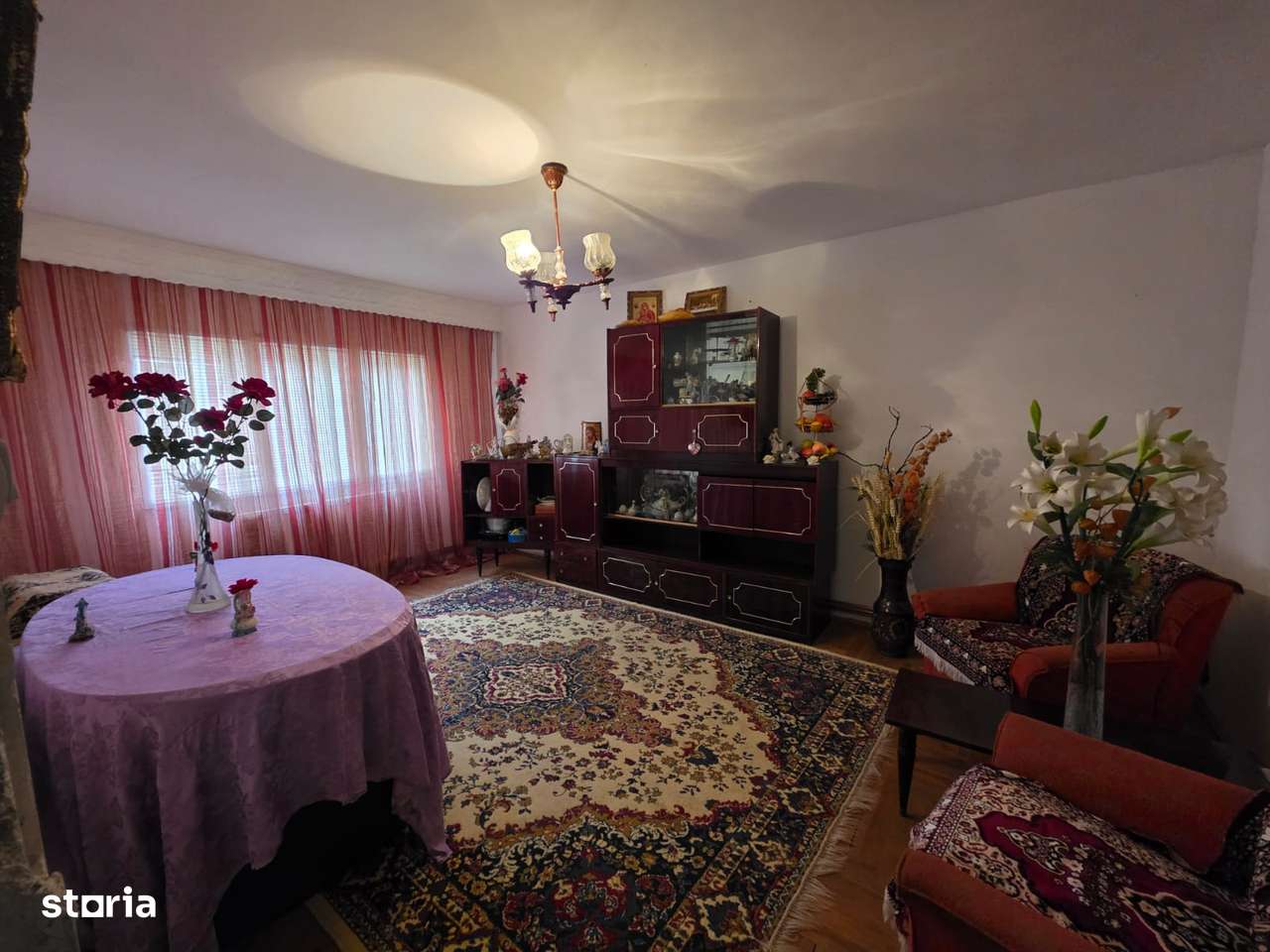 4 camere, decomandat, etaj 1, str. Aprodu Arbore, 79.900 euro neg - Imagine principală: 1/10