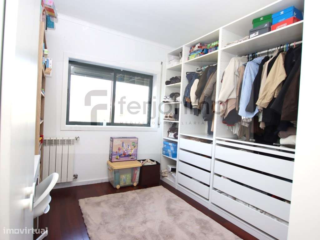 Moradia Geminada T3 com Vista Deslumbrante sobre Guimarães-35