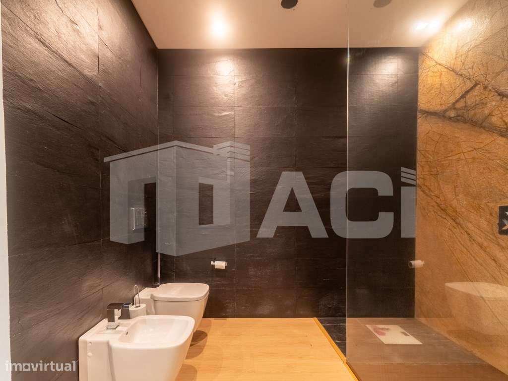 Magnífica Moradia T3+2 nos arredores da Cidade de Leiria-27