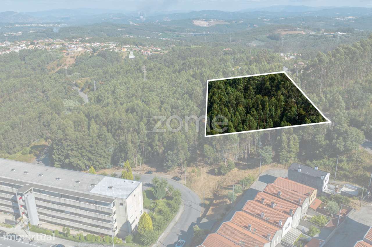Terreno Urbanizável com 2.900 m² em Crestuma – Vila Nova de Gaia - Grande imagem: 2/15