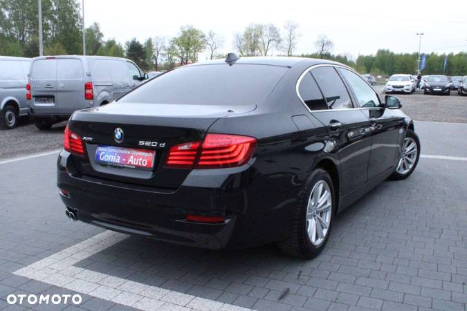 BMW Seria 5 - 34