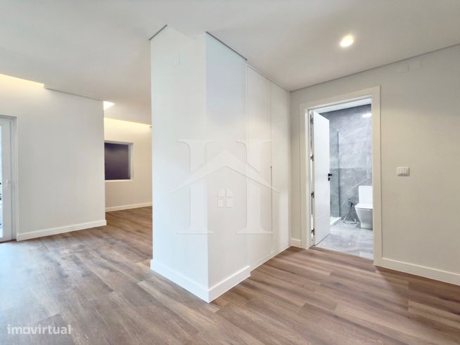 Apartamento T1 no condomínio Estoril Garden com garagem e arrecadação-6