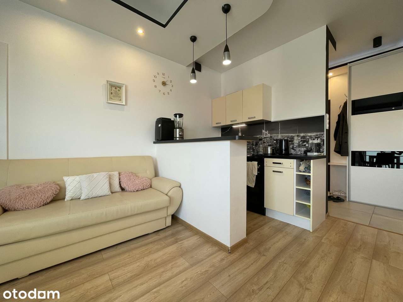 NOWA CENA! Mieszkanie 3 pokojowe w bloku z windą z miejscem postojowym-5