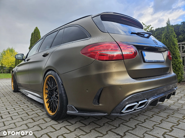 Mercedes-Benz Klasa C AMG 63 S T AMG Speedshift 7G-MCT - 11