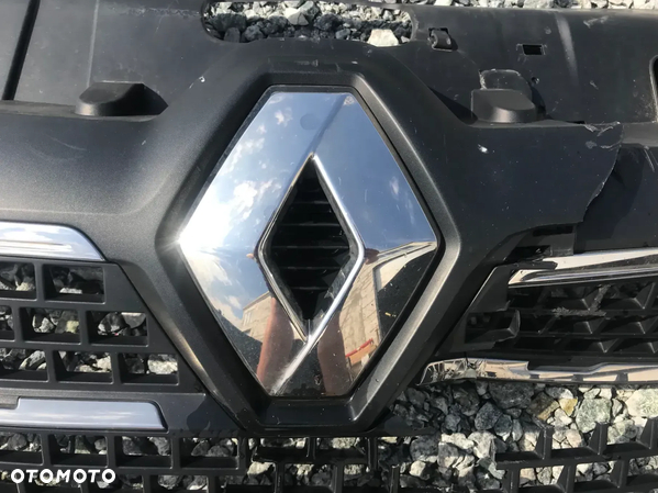 Grill chrom znaczek atrapa zderzaka Renault Master IV 21r - 2