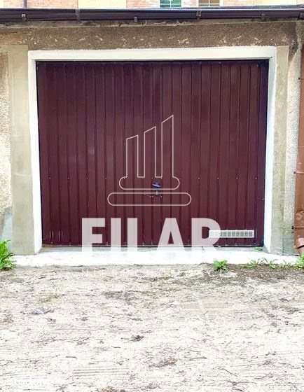 Garaż murowany, odnowiony, ścisłe centrum-1