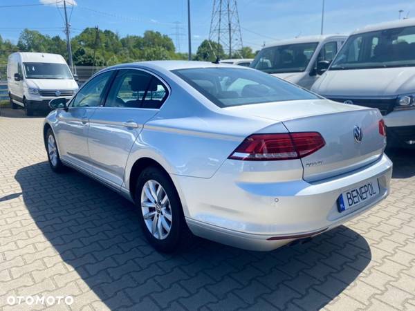 Volkswagen Passat 1.8 TSI BMT Comfortline DSG - 3