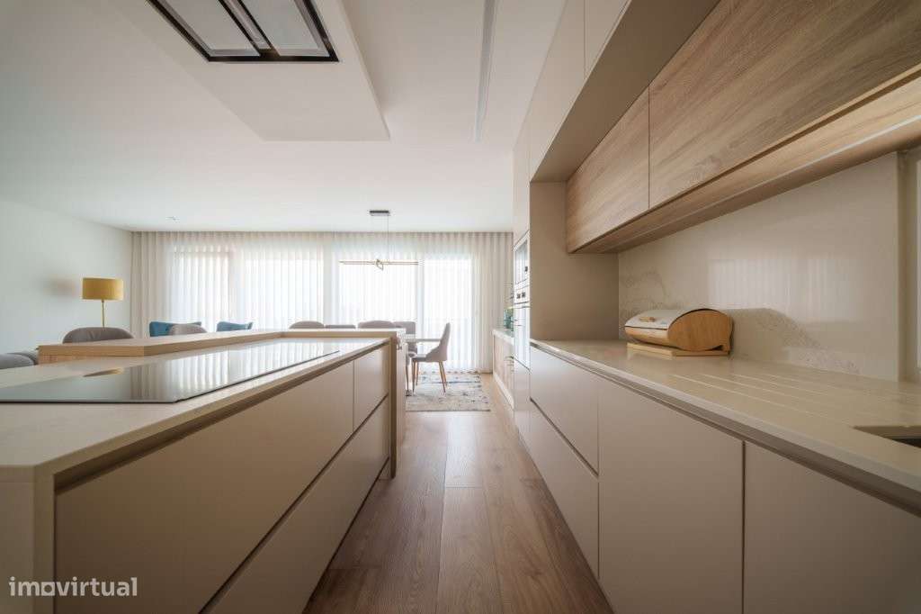 Moradia T4 / Ramada / Moderna é Exclusiva Construção-7