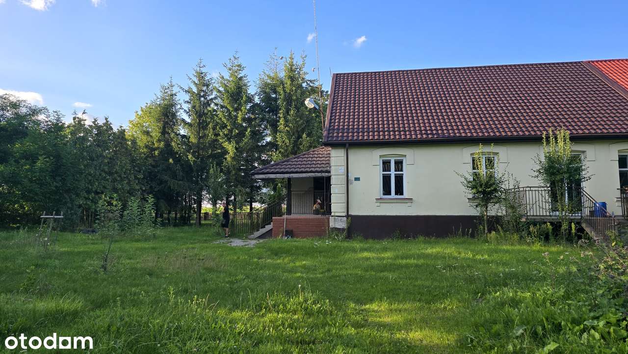 Dom jednorodzinny z budynkiem gospodarczym na dużej działce-13