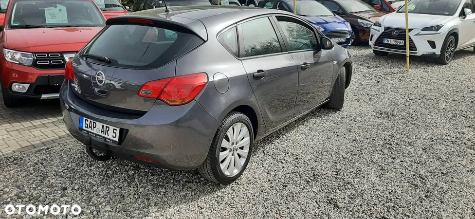 Opel Astra 1.6 150 Jahre - 19