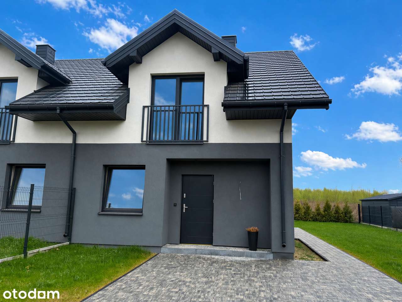 4 pokoje, salon, 2 łazienki, duży ogród (blisko Przedszkole Szkoła) - Widok 4