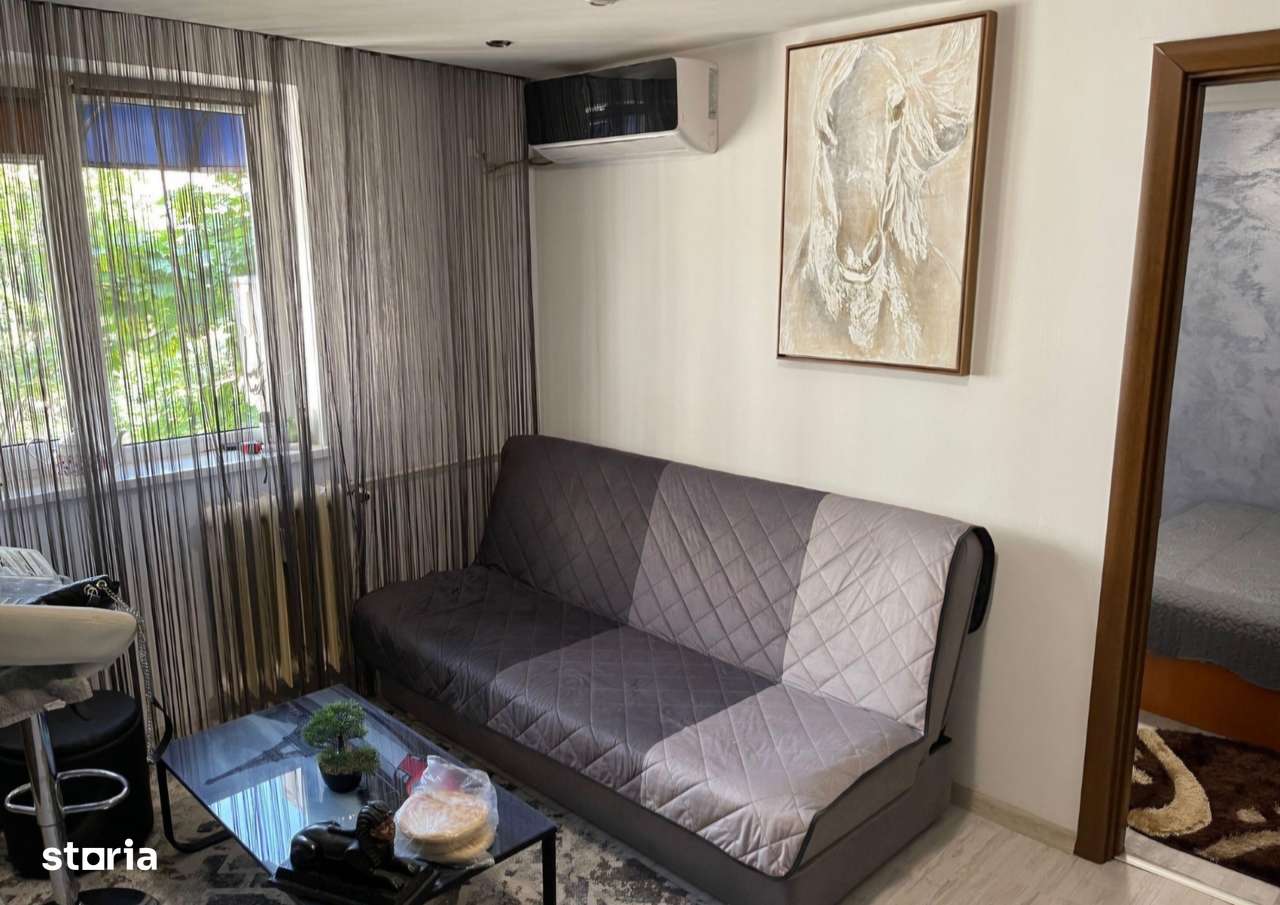 Apartament 2 camere,  Valea Roșie lângă piață,  etajul 3/4 - Imagine principală: 5/6