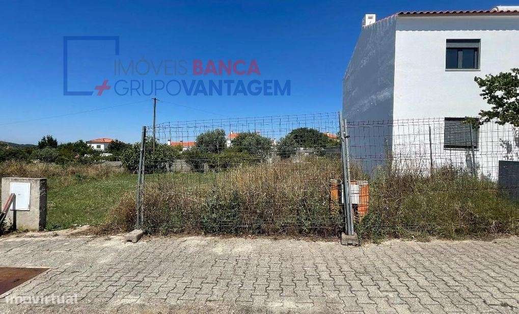 Lote de terreno urbano em Fortios, com 145,20m², destinado à constr...
