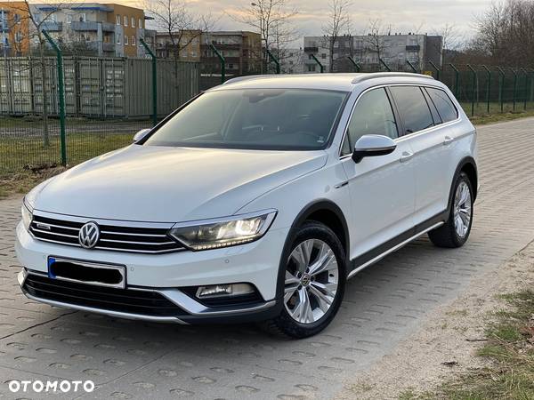 Volkswagen Passat Alltrack 2.0 TDI SCR 4Motion DSG (BMT) - 4