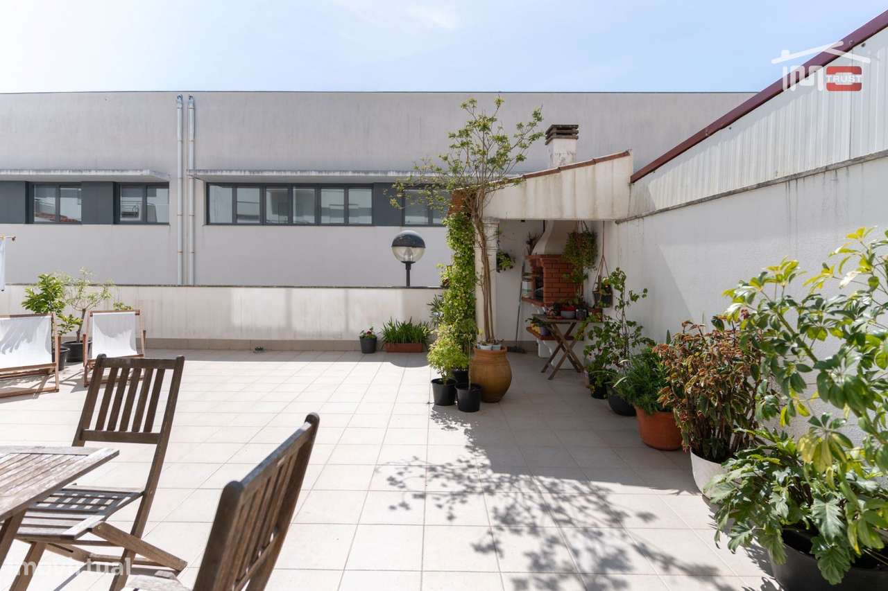 Excelente Apartamento T1 com terraço e garagem, Urbanização Pinhal ...-14