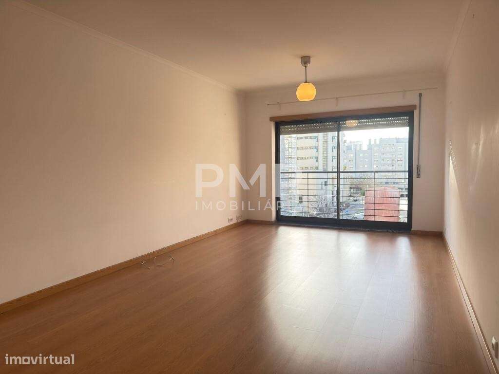 Apartamento T1 para arrendamento no Paço do Lumiar - Grande imagem: 4/8