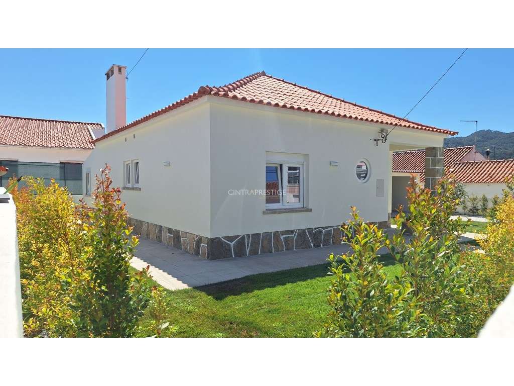 Moradia Isolada T3 no Mucifal - Um Refúgio de Conforto, Luz Natural... - Grande imagem: 4/42