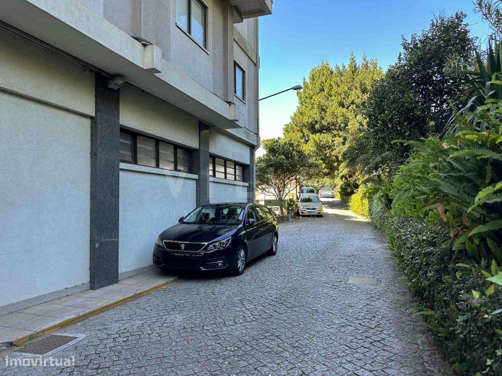 Apartamento T4+1 | Condomínio Fechado | Campo Alegre | Porto-28