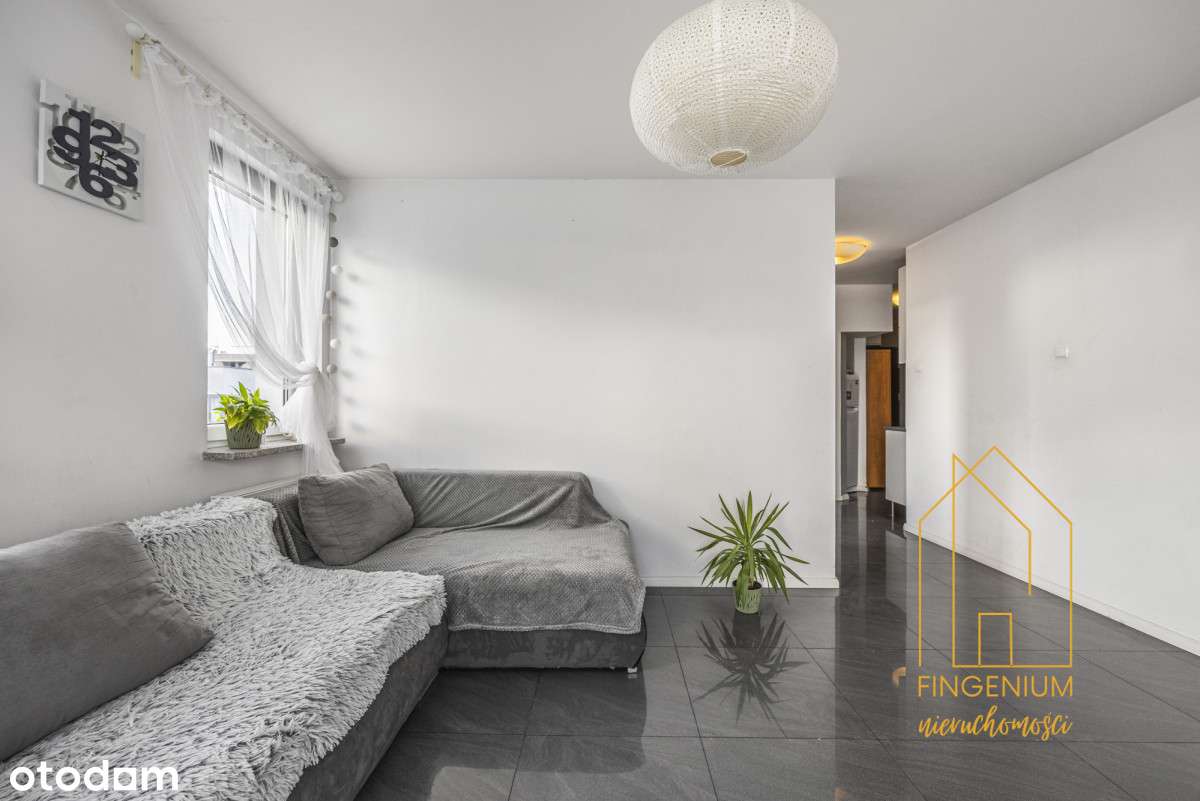 3 pokje z dużym tarasem na ostatnim piętrze Ząbki-2