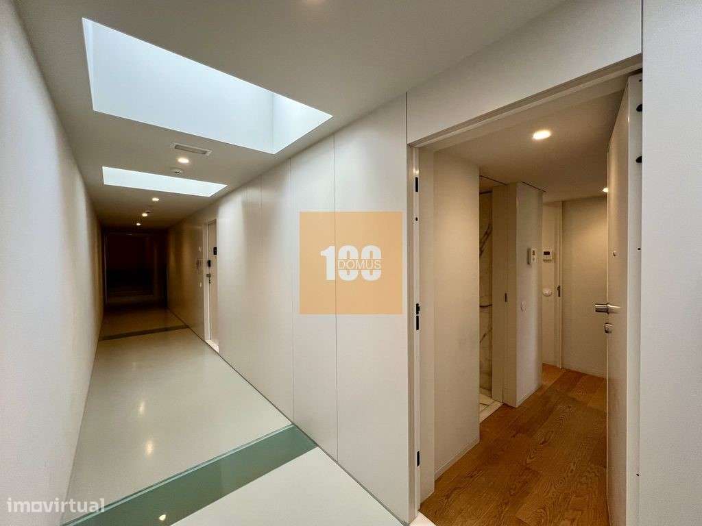 Apartamento T1 na Rua do Breiner - Grande imagem: 2/27