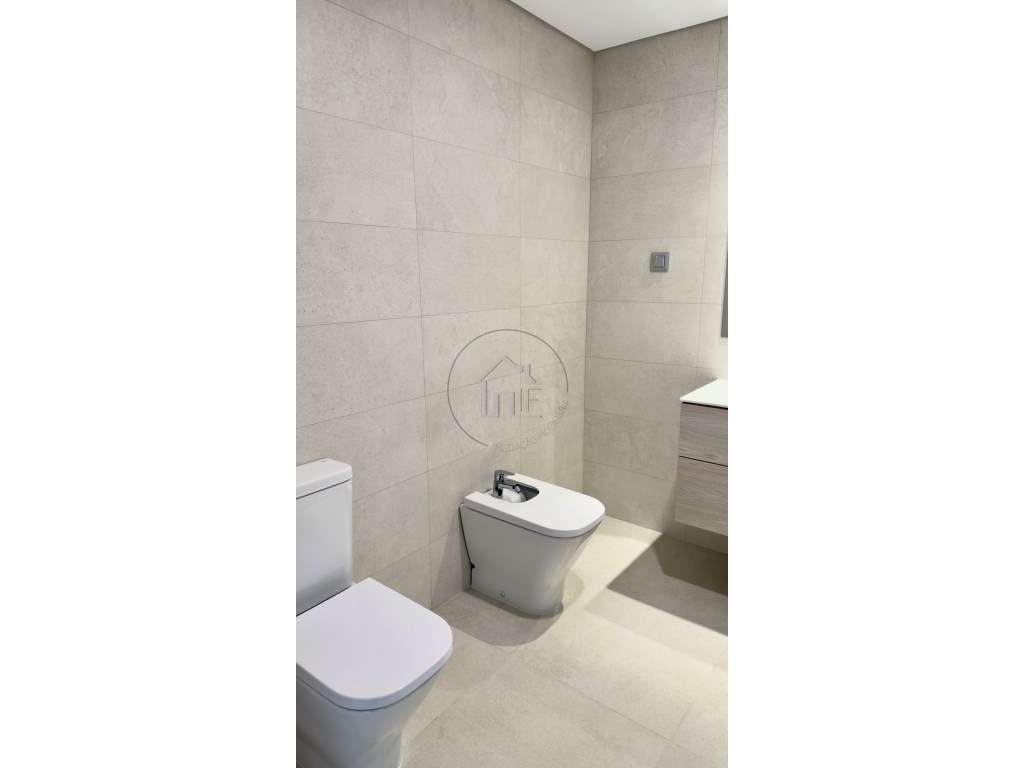Apartamento T2 Duplex Novo Pinhal Novo-19
