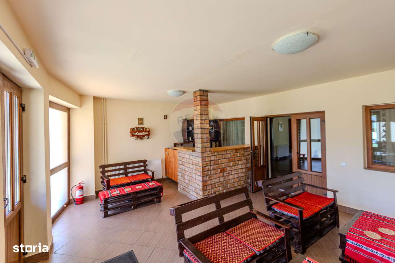Hotel / Pensiune cu 10 camere de vânzare/Vama Buzaului - Imagine principală: 5/20