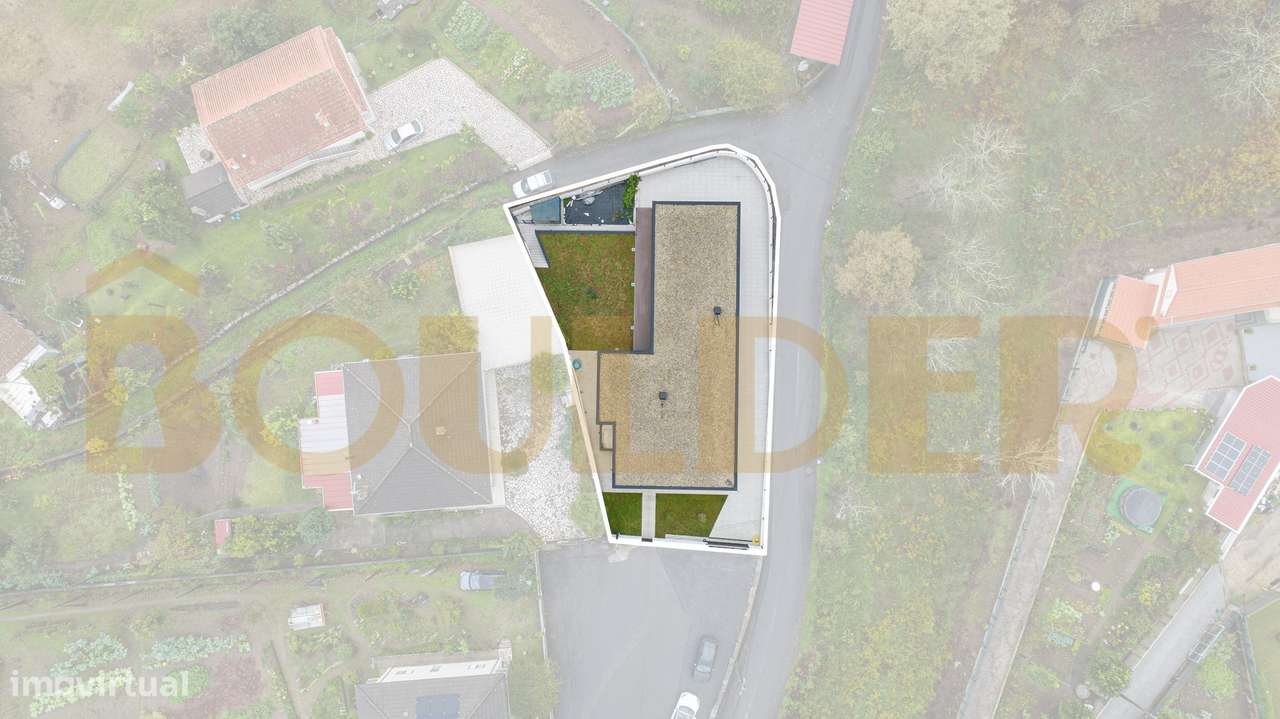 Moradia T4 de Arquitetura Moderna-29