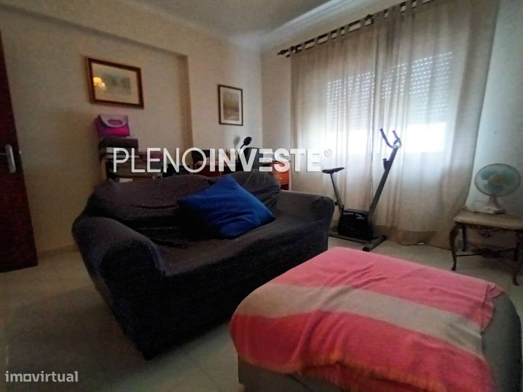 T2 com boas áreas na Arrentela-14