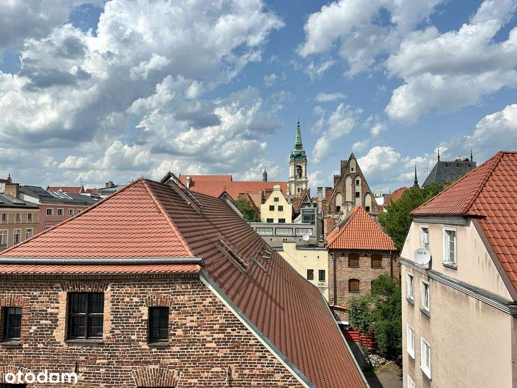 Dwupoziomowy apartament z widokiem na Stare Miasto-18