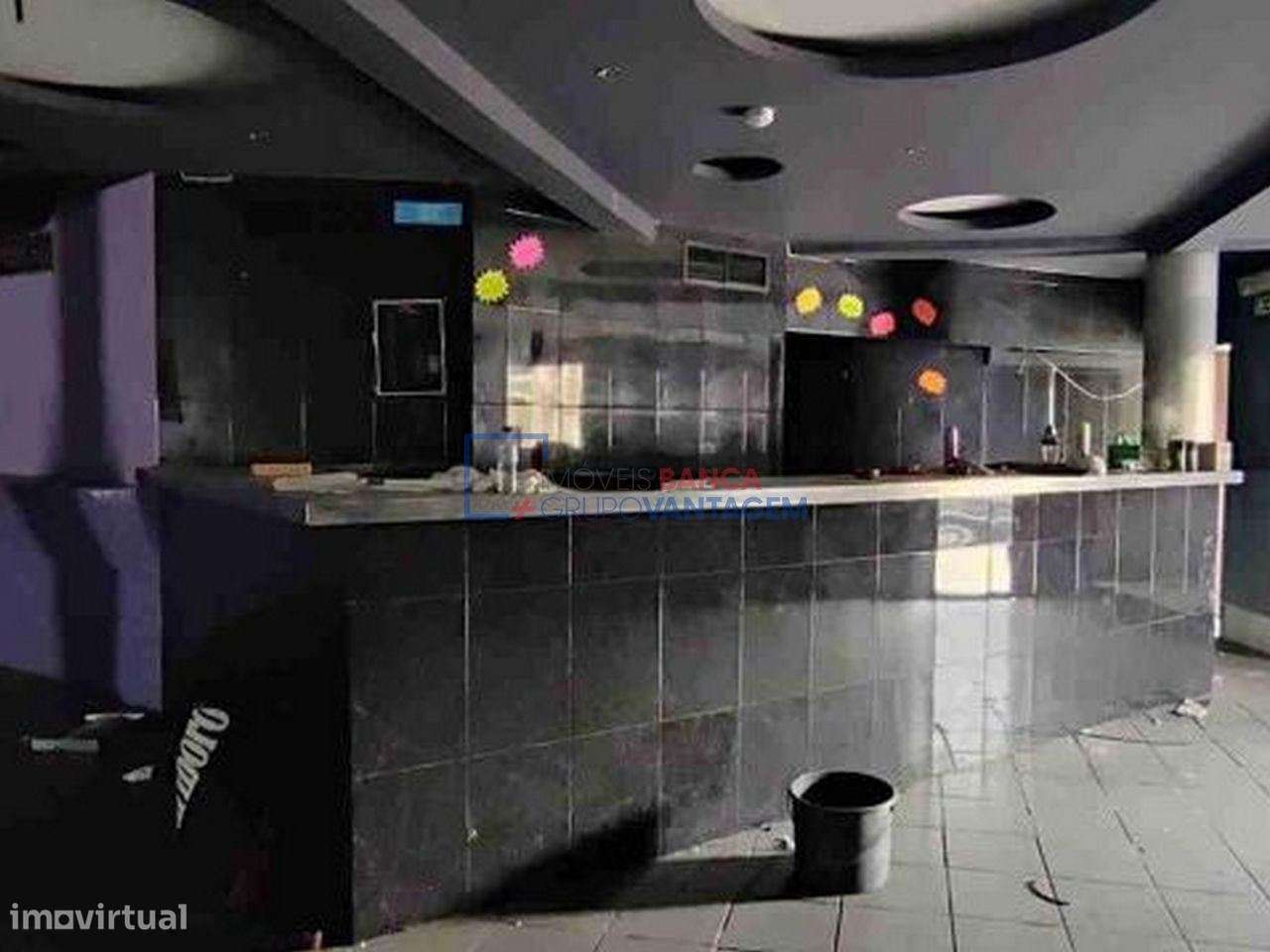 Prédio urbano, comercial/serviços, em Mora, Évora - Grande imagem: 4/28