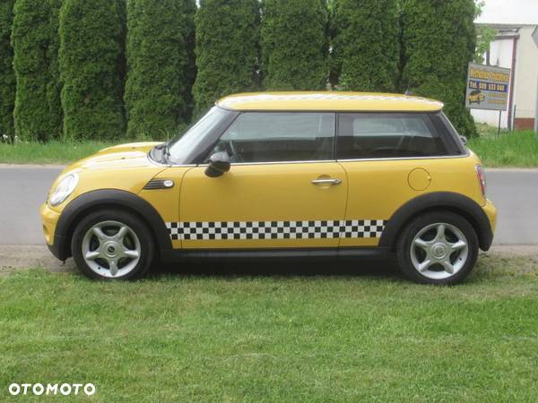 MINI Cooper Standard - 1