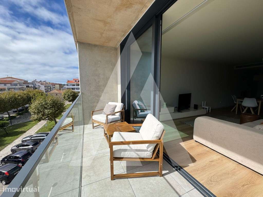 Apartamento T2 Novo - Arrendamento Temporário - Praia da Barra - Grande imagem: 2/29