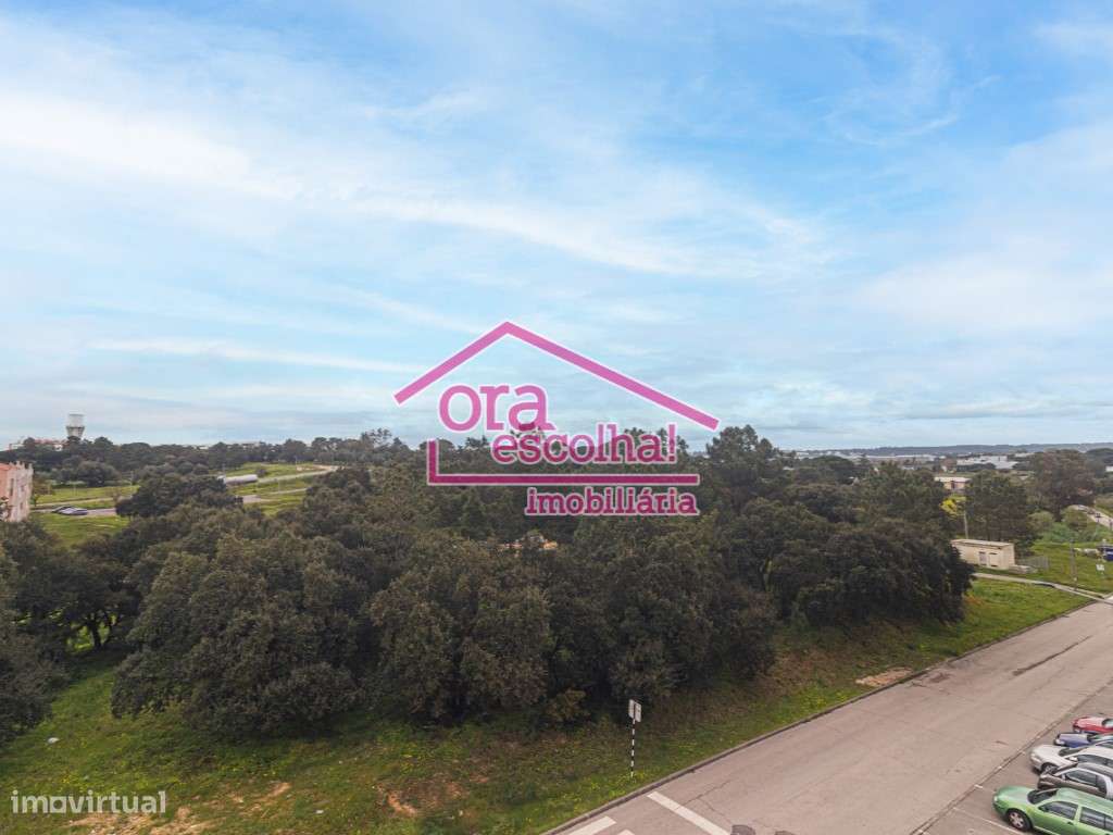 T2 de 2011 com 80 m2 e Garagem 40 m2 no Casal do Marco!-14