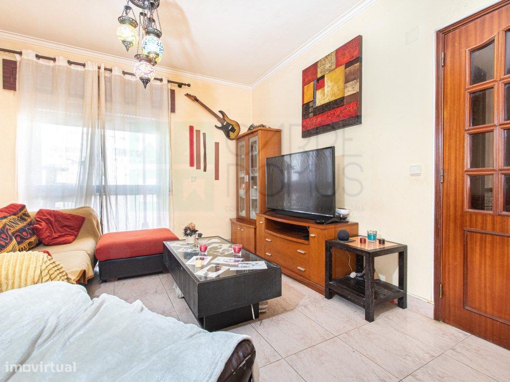 Apartamento T2 na Rinchoa