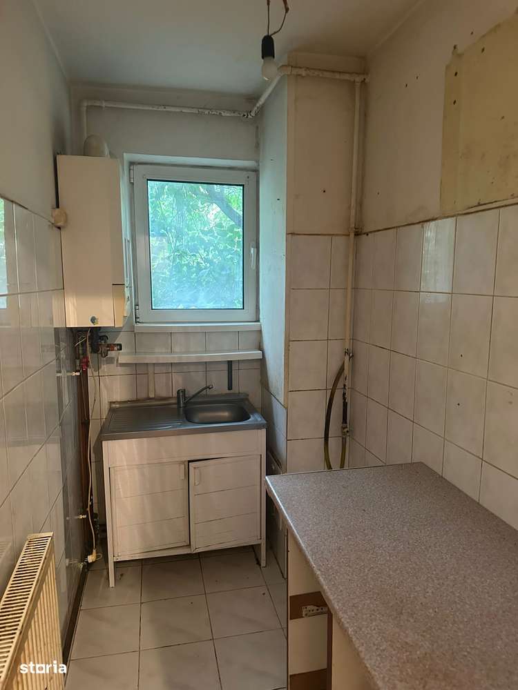 Oferta !! Apartament 2 camere Florilor liber-3