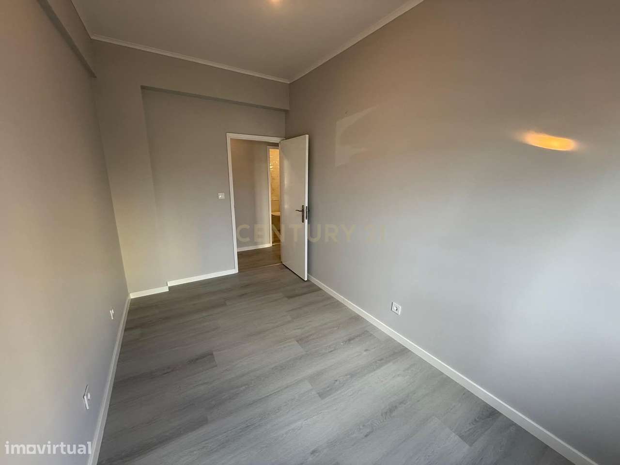 Apartamento T3 Laranjeiro, Almada a 20 minutos de Lisboa - Grande imagem: 2/9