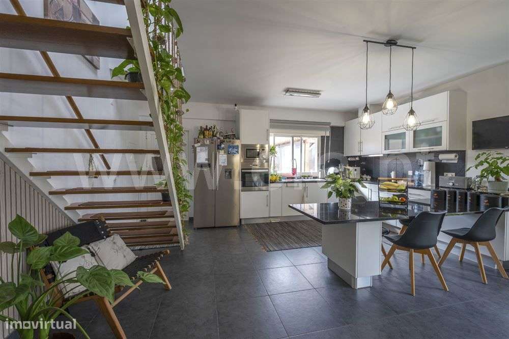 Moradia Isolada T5; Fernão Ferro - Grande imagem: 4/32