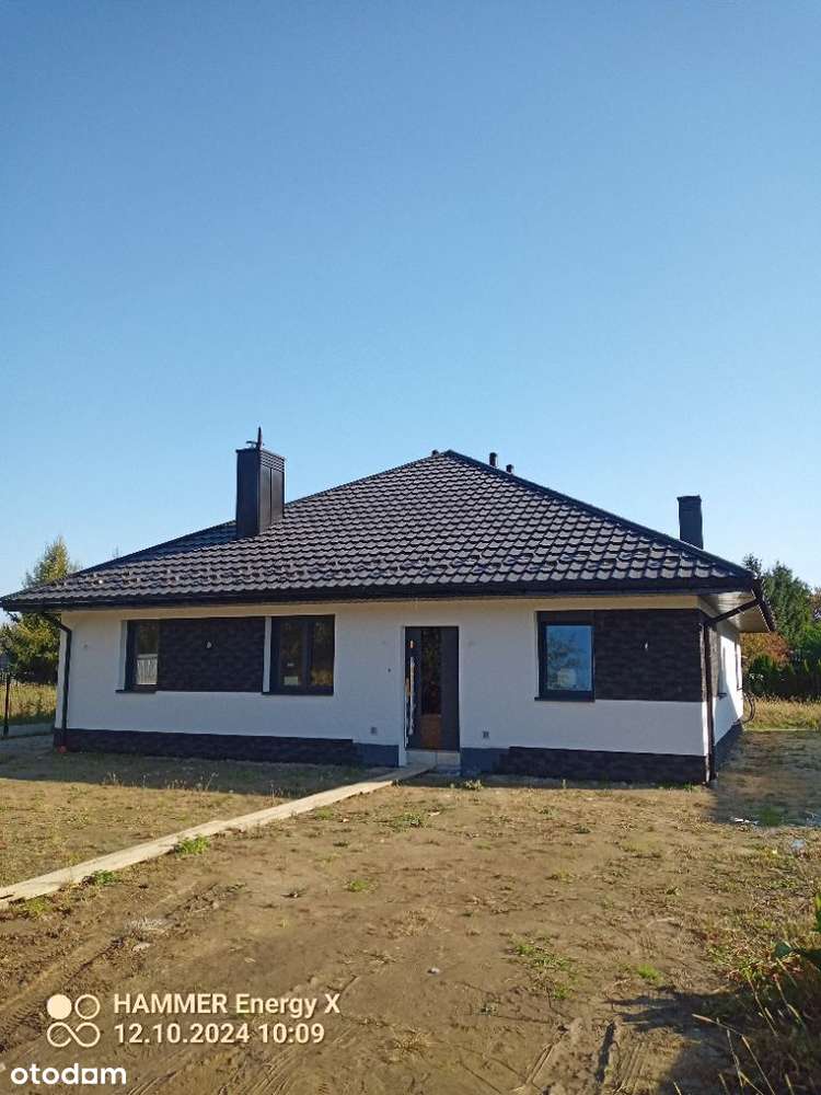 Dom parterowy. Pow. Użyt. 160 m2. Dział. 800m2 Niepołomice ul. Krzywa