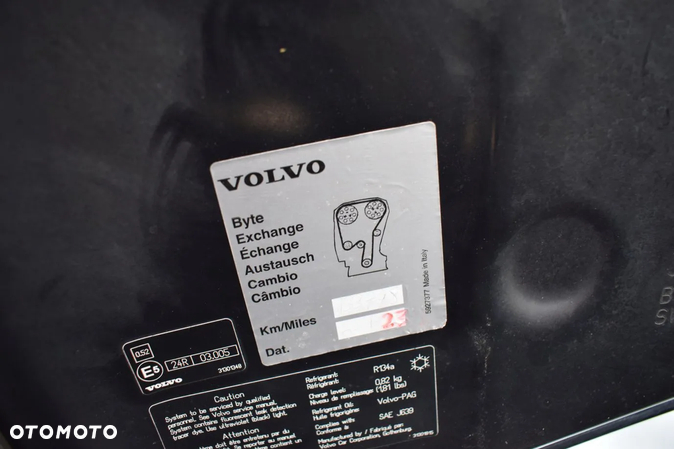 Volvo V60 D2 Momentum - 11