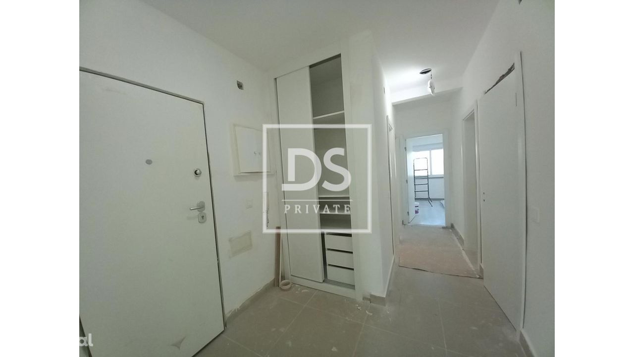 Apartamento 4 assoalhadas em Amora.