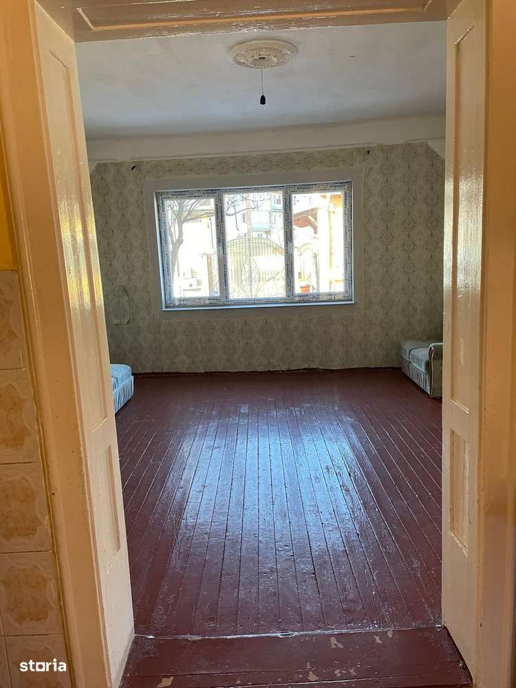 Semicentral - Vanzare casa 2 camere - Str. Libertatii - Imagine principală: 4/9