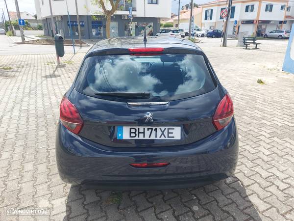 Peugeot 208 PureTech 68 Like - 4