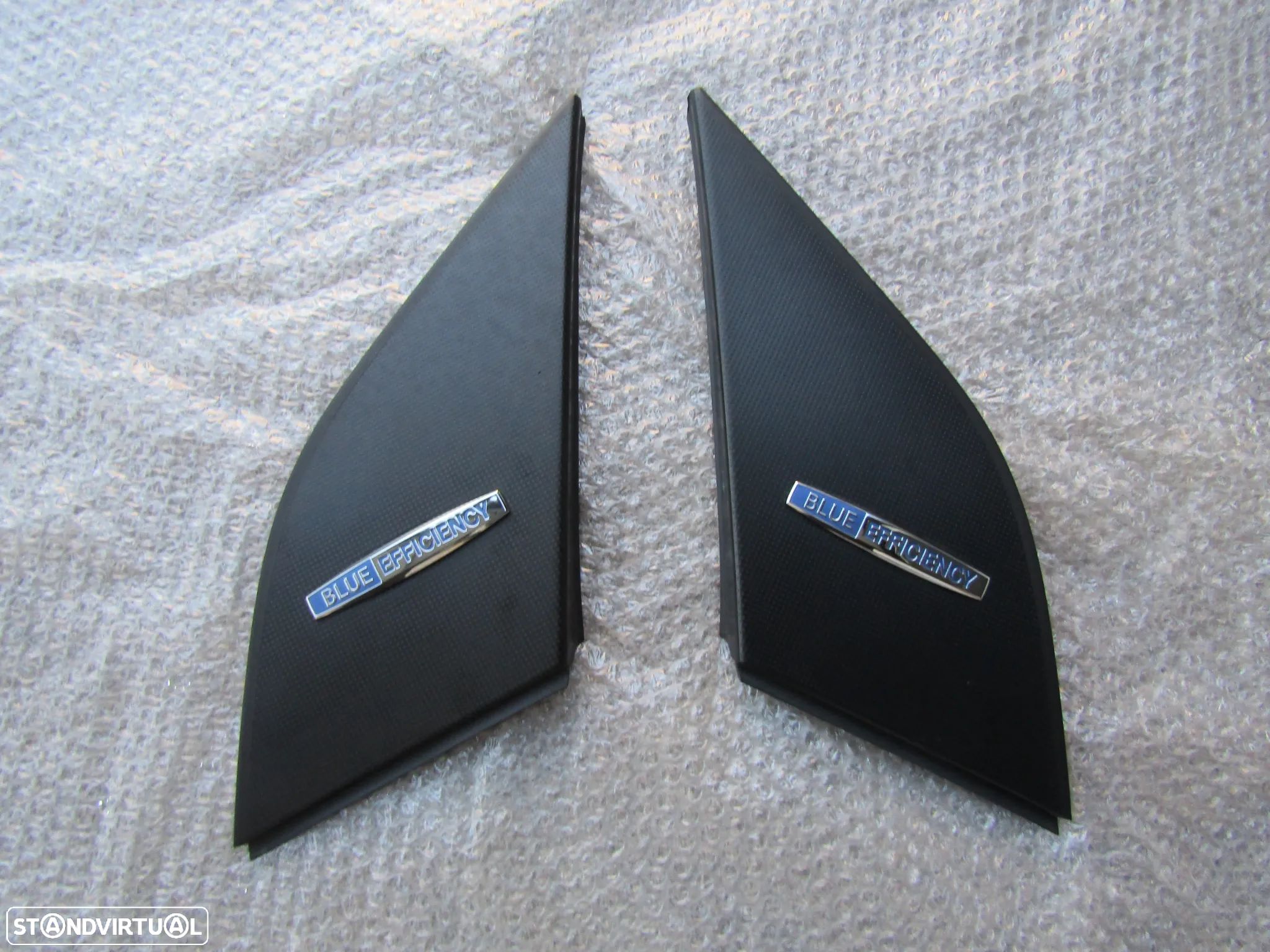 Moldura triangulo de porta Mercedes class B ,W245 (Original,  ver descriçao) - 1