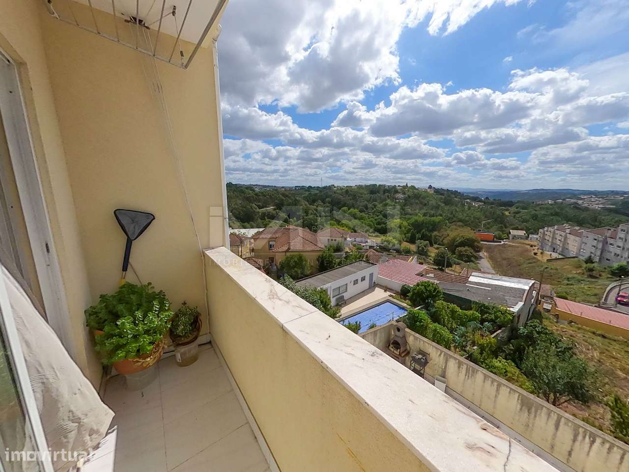 Apartamento T3 c/ Suite e garagem para dois carros-25