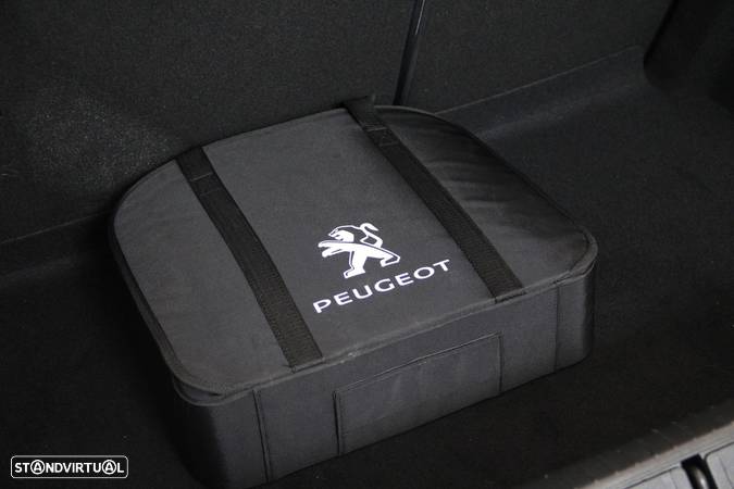 Peugeot e-208 Active Pack - 25