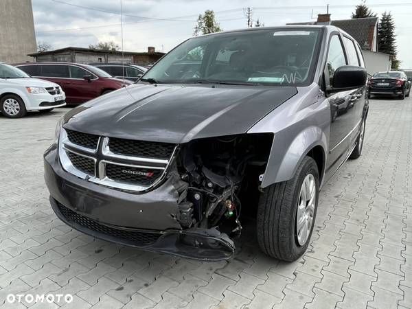 Dodge Grand Caravan 3.6 Express - 18