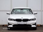 BMW Seria 3 - 10