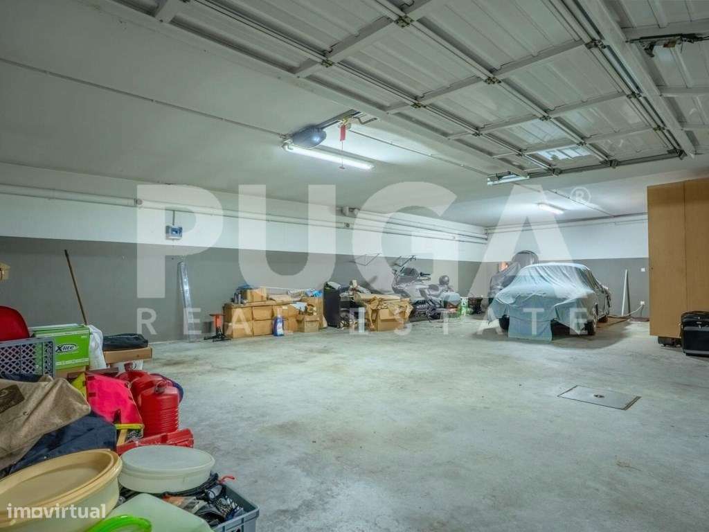 Moradia T3 Transformada em T4 com 4 Suites e Garagem para 5 Carros ...-22