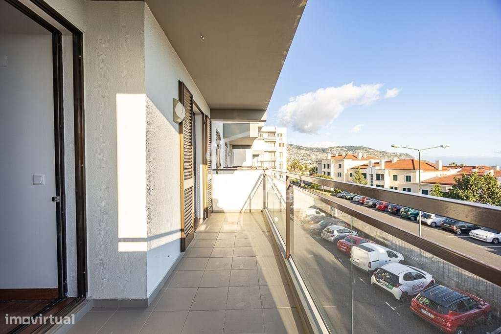 Apartamento T2 - Funchal - Grande imagem: 2/18